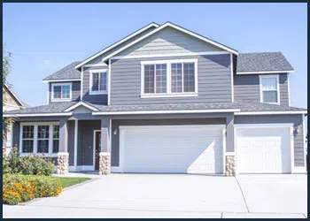 Garage Doors Store Repairs Chicago, IL 773-596-9997 Garage Doors Store Repairs Chicago, IL 773-596-9997 - cont-gdr-residential-08m